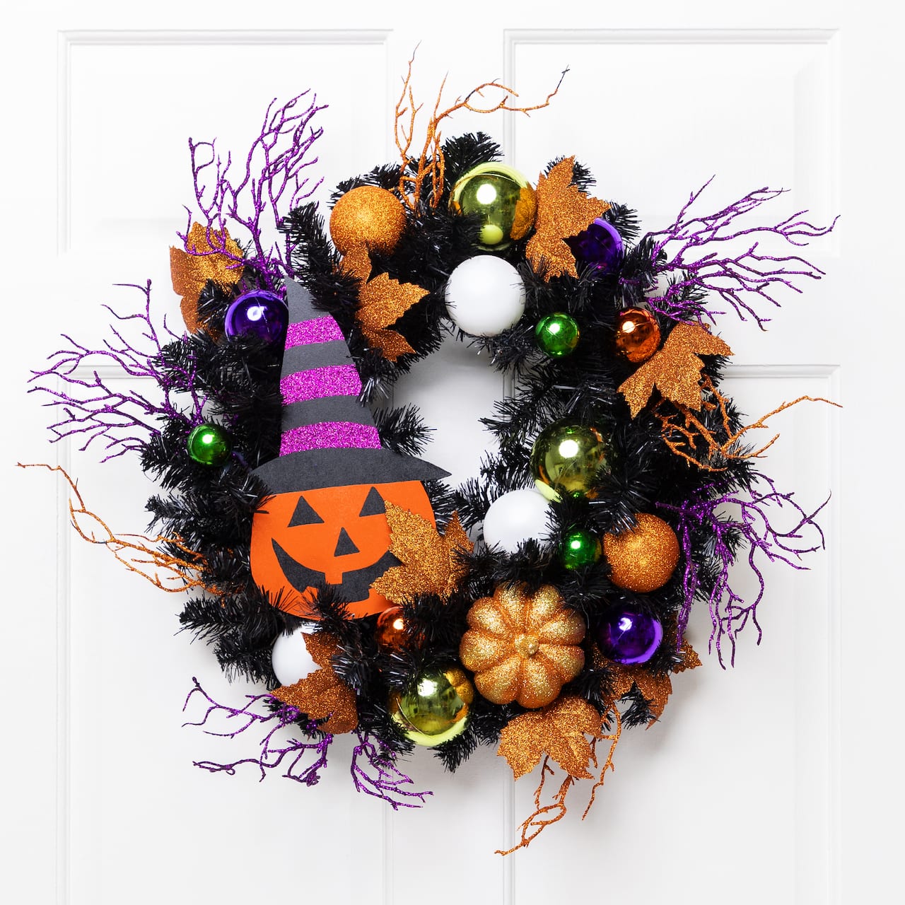 24'' Unlit Jack-O-Lantern in Witches Hat Halloween Pine Wreath
